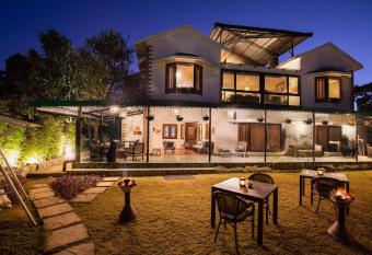 An Extraordinary 6-bedroom Bungalow In Mussoorie allows 18 year olds to book a room