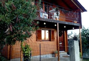 Olive Grove Chalet allows 18 year olds to book a room