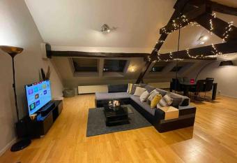 Loft pour escapade en amoureux ou en famille. allows 18 year olds to book a room