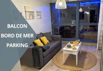 Le Cocon Cap For  t has Balcony rooms