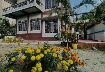 Mango Villa has Balcony rooms