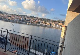 Arenaria room & breakfast Ganzirri allows 18 year olds to book a room