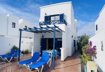 Casa Ventosa has Balcony rooms