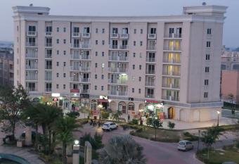 Dubey Homestay - 500 Meter from Temple has Balcony rooms