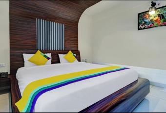 colors stay has Balcony rooms