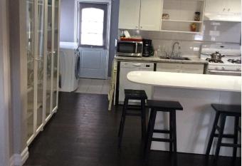 Private room in Pickering for guests allows 18 year olds to book a room