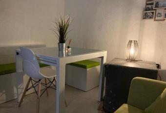 Cosy 1 bedroom maisonette in the heart of Valletta has Balcony rooms