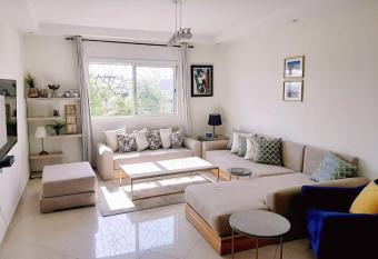 Dar Rimayssa has Balcony rooms