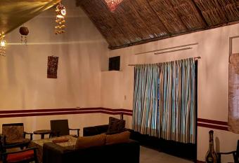 Hostal Casa Maya allows 18 year olds to book a room