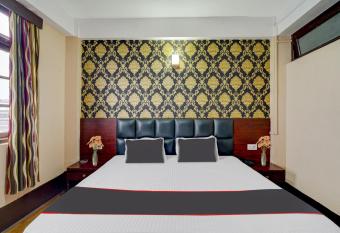 OYO Flagship Hotel Hill Top allows 18 year olds to book a room