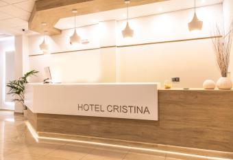 Hotel Cristina allows 18 year olds to book a room