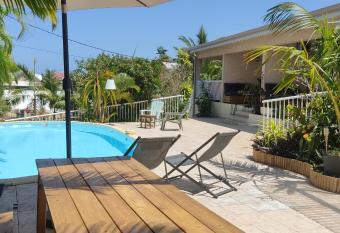 L harmony allows 18 year olds to book a room