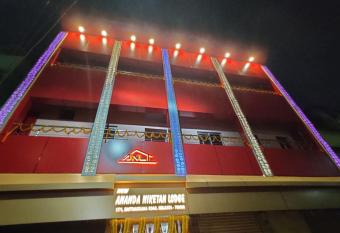 New Ananda Niketan Lodge has Balcony rooms