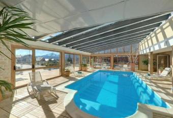 Appartement 3 pi  ces    Bolqu  re - 6 personnes allows 18 year olds to book a room