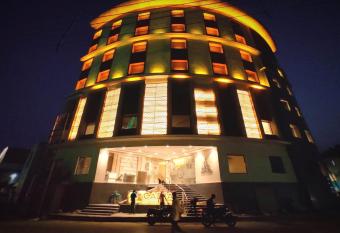 Arcadia Hotel allows 18 year olds to book a room