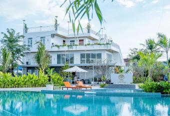 Nykasmy Kampot Residence has Balcony rooms