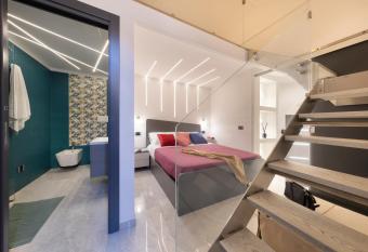 CASA LUCKY CENTRAL APARTMENT has Balcony rooms