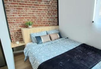 Studio confort #2 allows 18 year olds to book a room