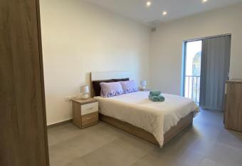 Brand new apartment in Ta   Xbiex has Balcony rooms