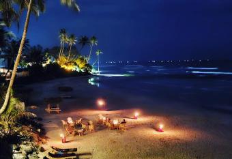 Pelicanbay Ahangama has Balcony rooms