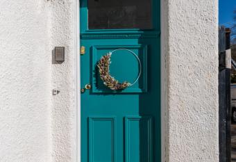 Slateford House 1770 by The House of Danu has Balcony rooms