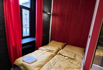 DarkHouse Versace Red has Balcony rooms