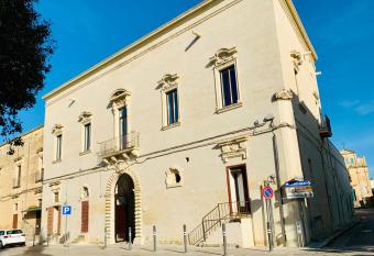 La Dimora Del Barone has Balcony rooms