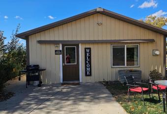Peaceful, Private and Airy on a 5 acre farm allows 18 year olds to book a room