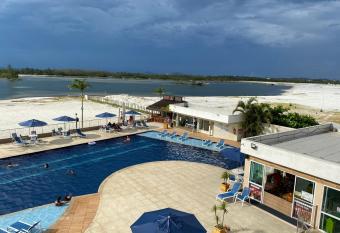 ARRAIAL Caribe Brasileiro has Balcony rooms