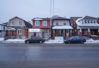 Private room #1 downtown ottawa allows 18 year olds to book a room