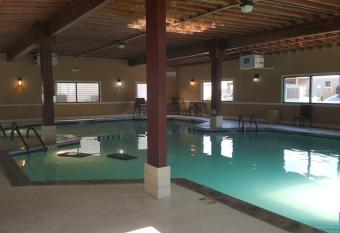 COV II BAYSIDE/POOLS has Balcony rooms