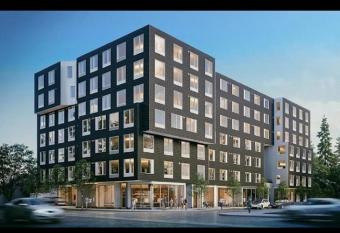 Private Loft 24 top floor roof top access has Balcony rooms