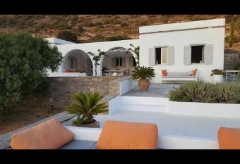 Cycladic Villa Kamari has Balcony rooms
