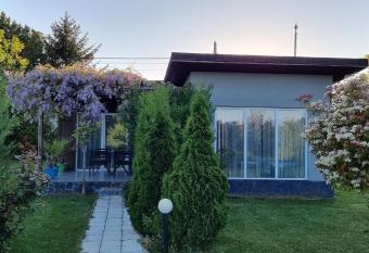 Krapets Holiday Villas has Balcony rooms