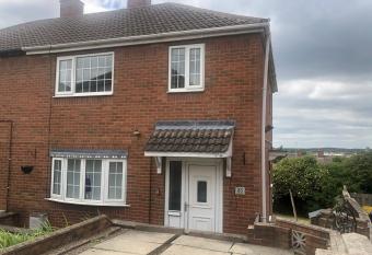 High rd hideaway has Balcony rooms