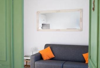 Gzira City Pad has Balcony rooms