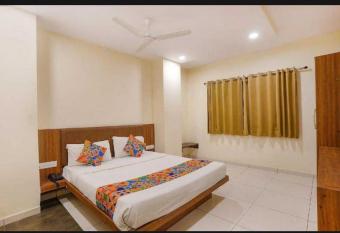 Mangal inn hotel has Smoking/Balcony rooms