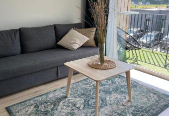 Pu  is ir j  ra has Balcony rooms