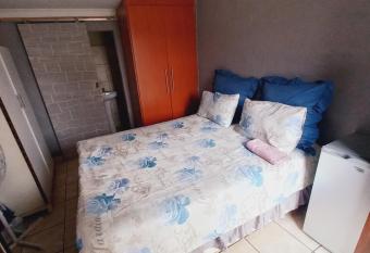 Alo guesthouse has Balcony rooms