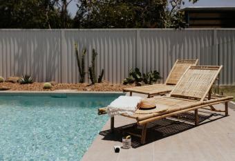 The Tugun Pause has Balcony rooms