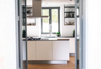 Luxury apartment lake Lago Maggiore allows 18 year olds to book a room