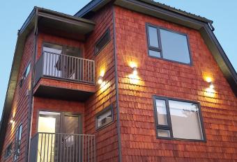 Patagonia Route Apartments allows 18 year olds to book a room