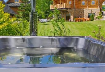 Wood House has rooms with a private hot tub