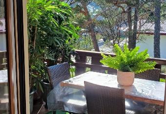 Nid douillet has Balcony rooms