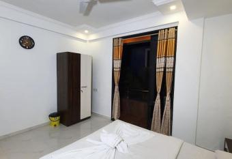 Emrald villa-shivay banglow has Smoking/Balcony rooms