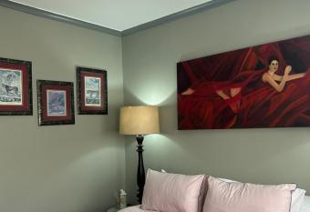 Jobe Guesthouse allows 18 year olds to book a room