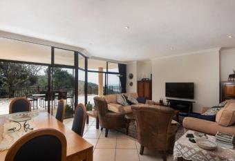 Surf Rider Apartment has Balcony rooms