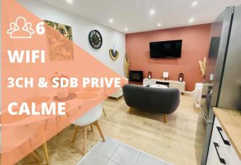 Le Terra-Cota 3 Ch priv  es 10  Gare-Port et Plage, WFI, Cosy allows 18 year olds to book a room