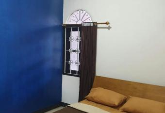 Griya Yu Inem Yogyakarta has Balcony rooms