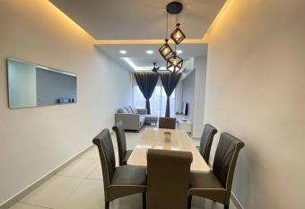 Eroz Traders Gargen c180 cheras allows 18 year olds to book a room